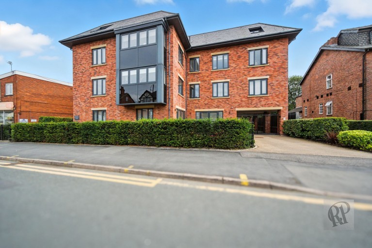 Image of Moss Lane, Bramhall, SK7