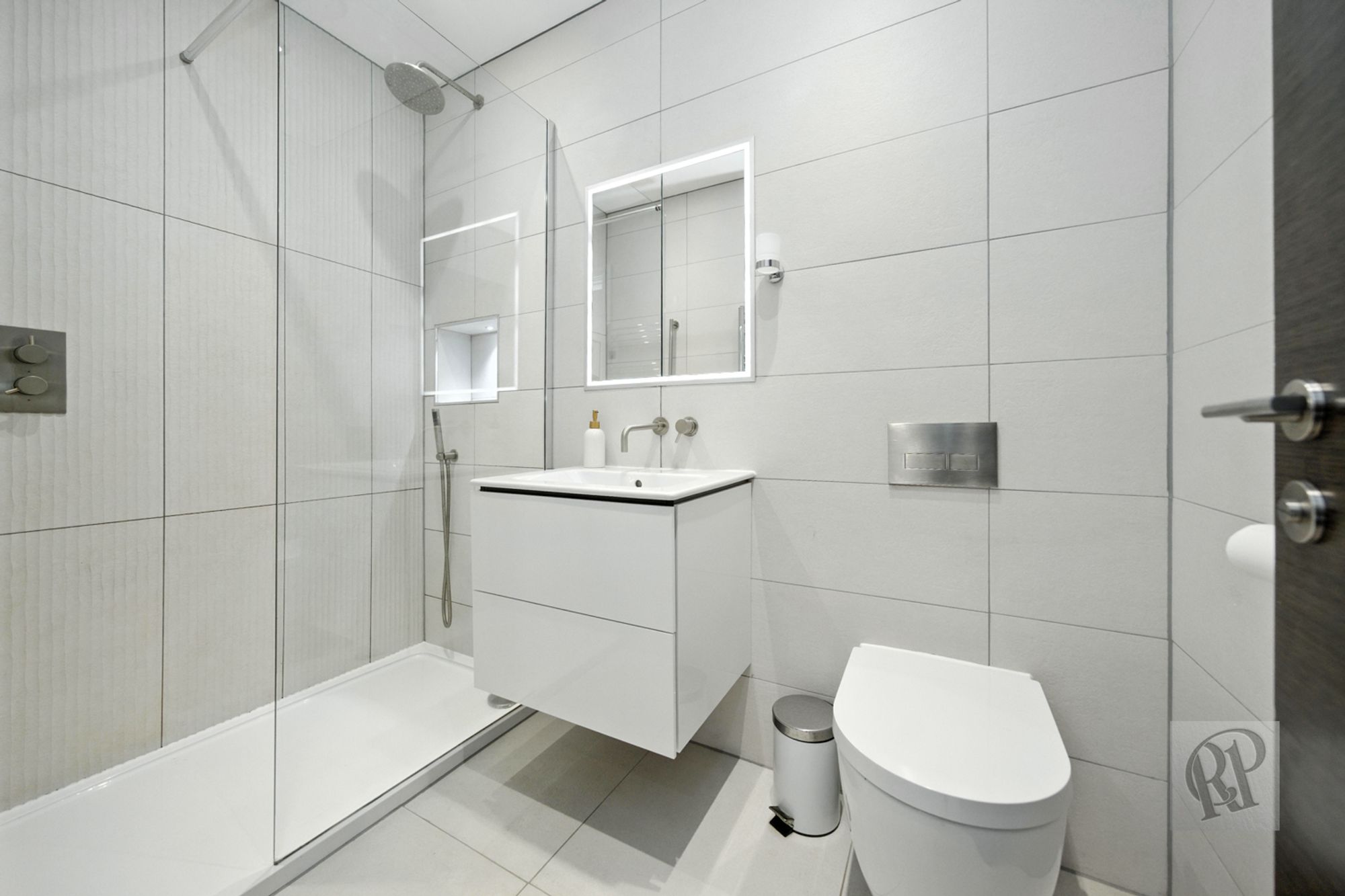 Images for Moss Lane, Bramhall, SK7