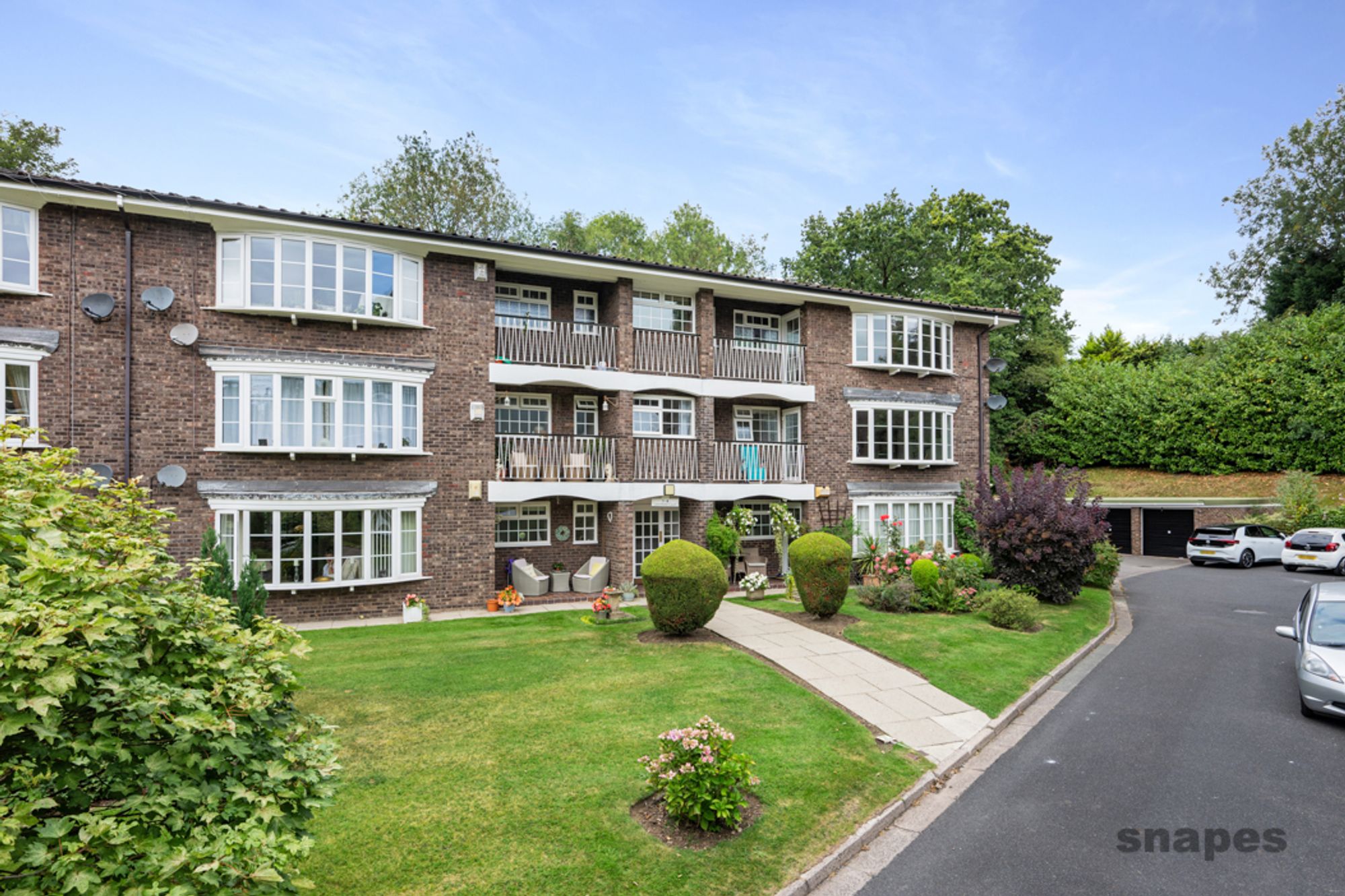 Images for Warren Close, Bramhall, SK7