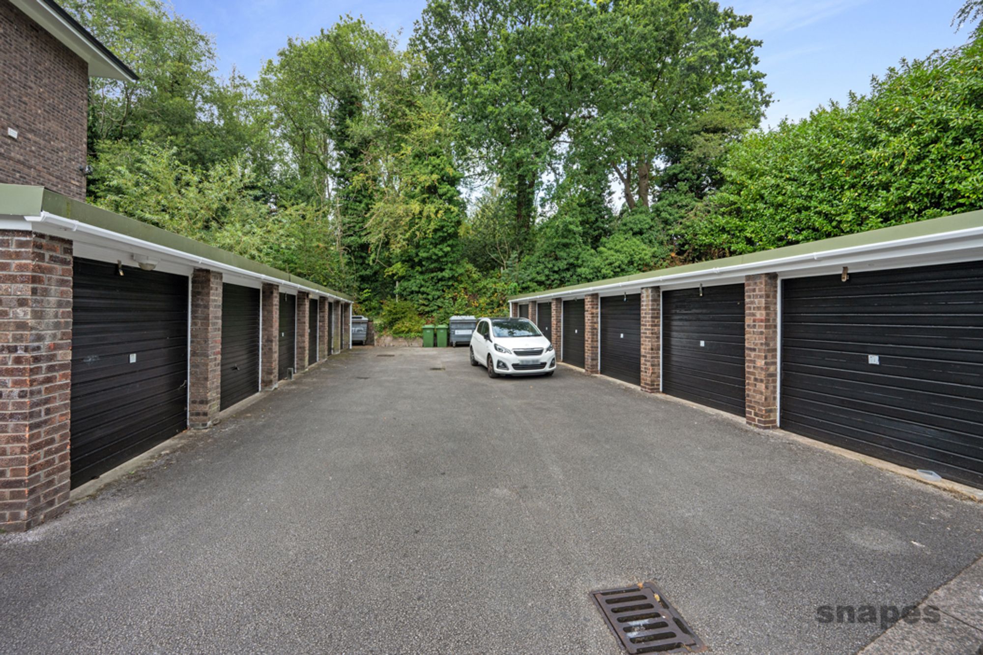 Images for Warren Close, Bramhall, SK7