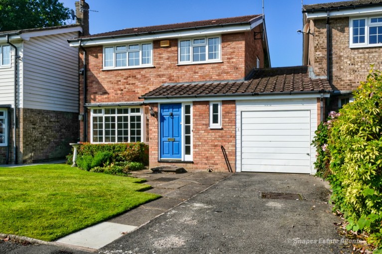 Image of Foxbench Close, Bramhall SK7 1EZ - FREEHOLD