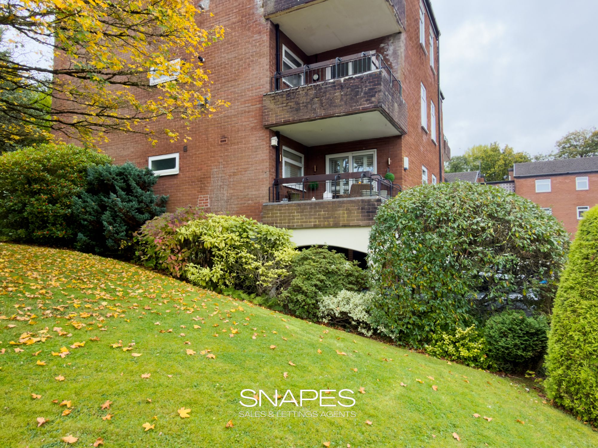 Images for Stoke Abbot Close, Bramhall, SK7