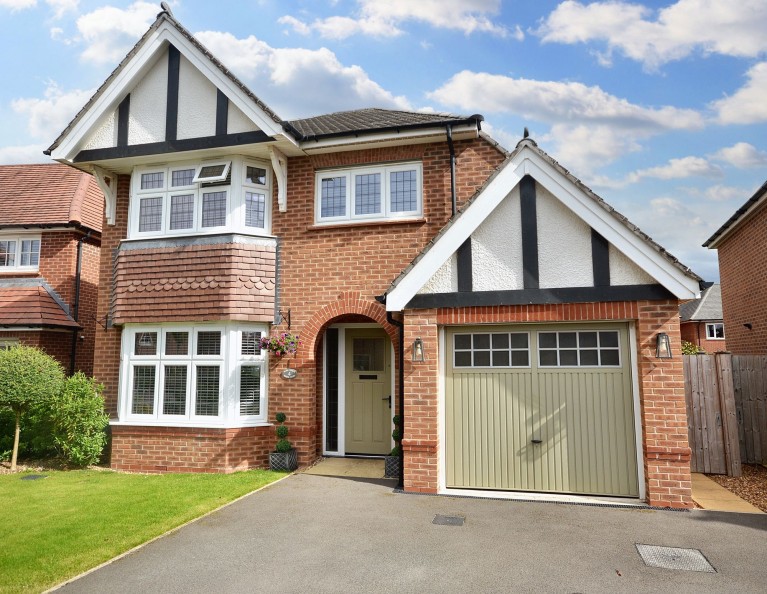 Image of Commodore Close, Woodford, SK7