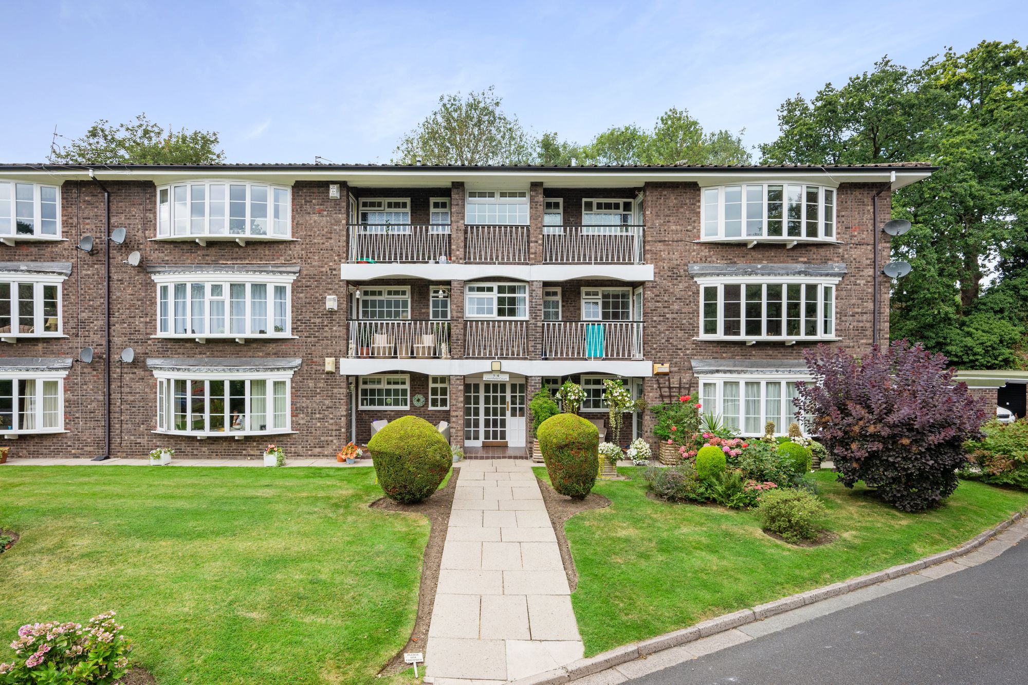 Images for Warren Close, Bramhall, SK7