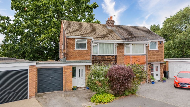 Image of Newlands Avenue, Cheadle Hulme, SK8